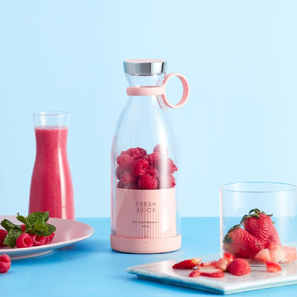 Portable Fruit Blender – Perfect for Smoothies, Shakes & Juices